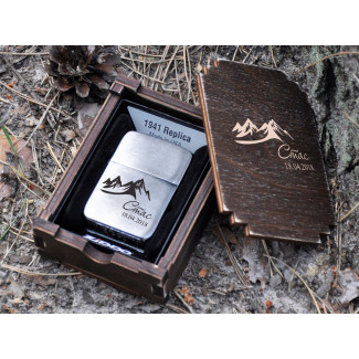 Запальничка Zippo з індивідуальним гравіюванням у подарунковій дерев'яній коробці