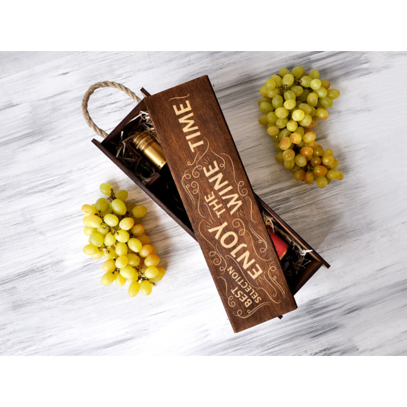 Коробка для пляшки з гравіюванням «Wine time», корпоративний подарунок на Новий рік