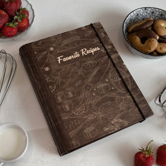 Кулінарна Книга з натурального дерева на 75 аркушів з гравіюванням Favorite recipes 2 від 