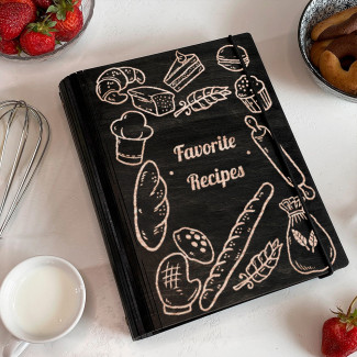 Книга Кулінарна на 75 аркушів із натурального дерева з гравіюванням Favorite recipes 3 від 