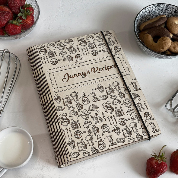 Дерев'яна Кулінарна Книга з індивідуальним гравіюванням Favorite recipes 4 від 
