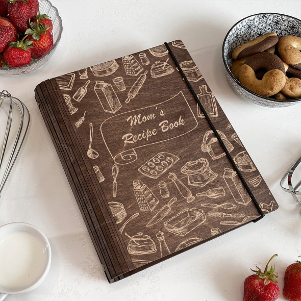 Дерев'яна Кулінарна Книга з дерева на 75 аркушів з гравіюванням Mam`s recipe book від 