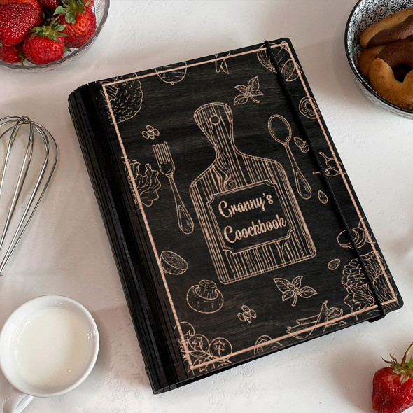 Книга з дерева для кулінарії на 75 аркушів з індивідуальним гравіюванням Named cookbook від 