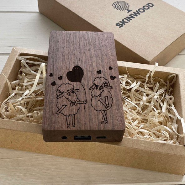 Powerbank з дерева з гравіюванням 