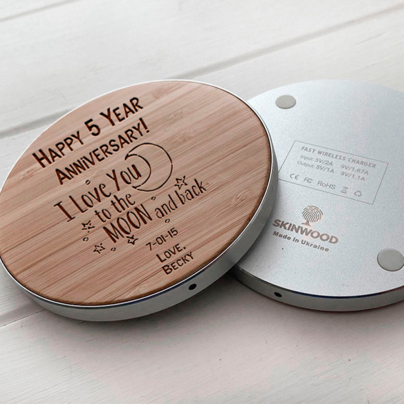 Дерев'яна бездротова зарядка Fast Charger для телефону з гравіюванням Love Moon 