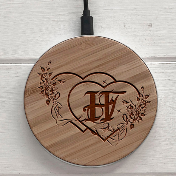 Бездротова Дерев'яна зарядка Fast Charger для телефону з гравіюванням Heart 