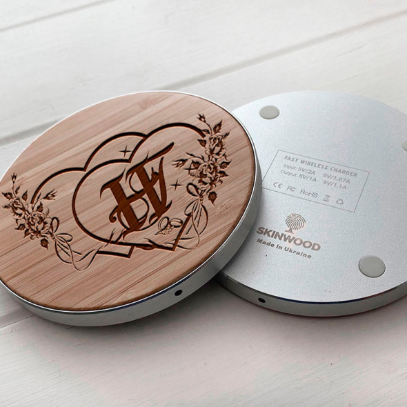 Бездротова Дерев'яна зарядка Fast Charger для телефону з гравіюванням Heart 