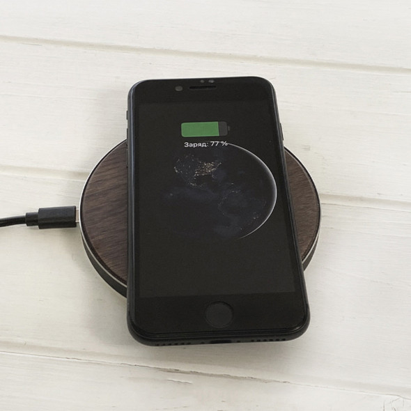 Дерев'яна Бездротова зарядка для телефону Black Fast Charger 