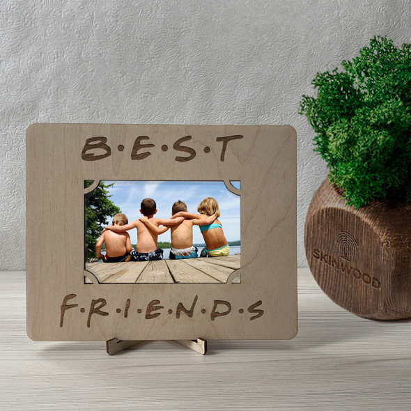 Фоторамка з дерева з індивідуальним лазерним гравіюванням Friends від 
