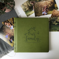 Альбом для фотографій з екошкіри "Our Family" Зелений 23х23 см RM05-03