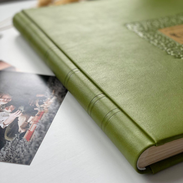Подарунковий фотоальбом з екошкіри "Family Stories" Зелений 33х33 см RM05-06