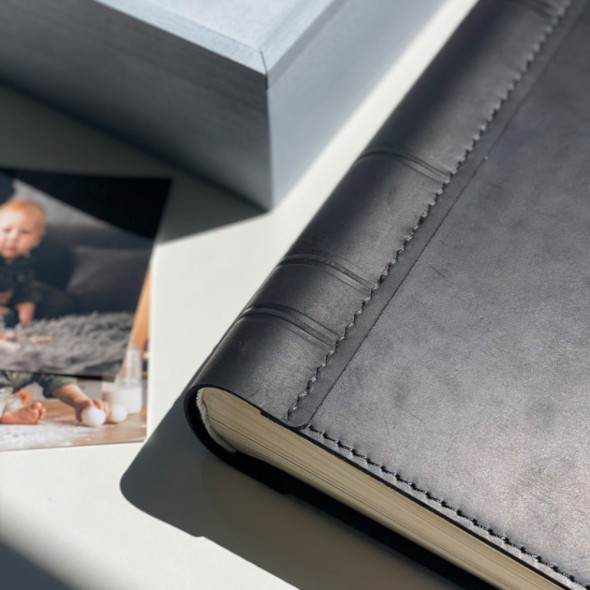 Сімейний фотоальбом з натуральної шкіри "Family Stories" Синій 33х33 см RM06-03