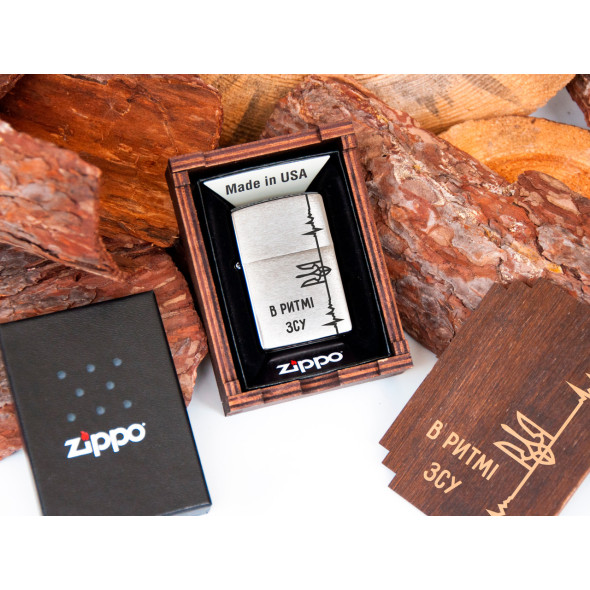 Запальничка Zippo з написом 