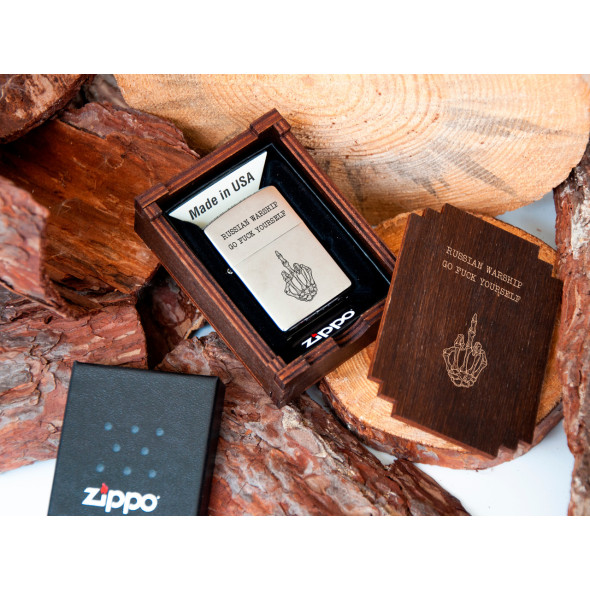 Запальничка Zippo з написом 
