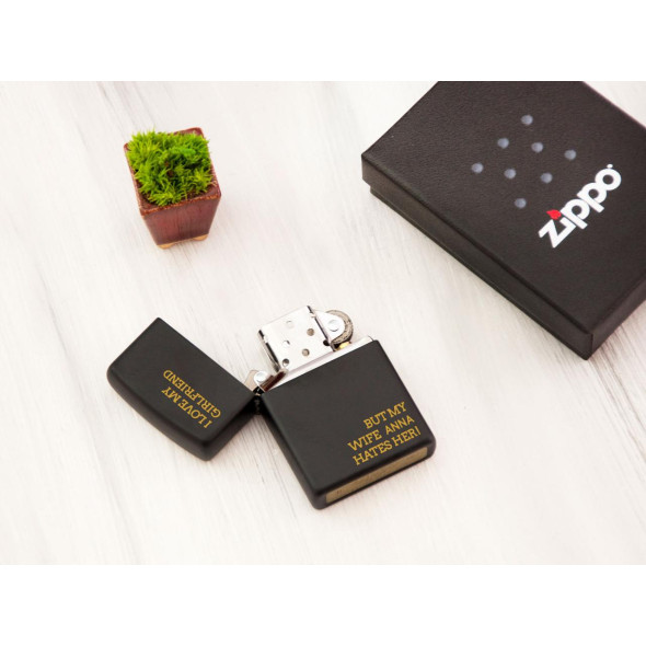 Оригінальна чорна бензинова запальничка Zippo на подарунок близькій людині
