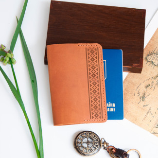 Обкладинка для паспорта з натуральної шкіри з нанесенням орнаменту, Оранжевий, 10х15,5см