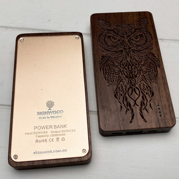 Powerbank зовнішній акумулятор із дерева з гравіюванням 