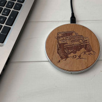 Зарядний пристрій із дерева для телефону з гравіюванням Fast Charger 