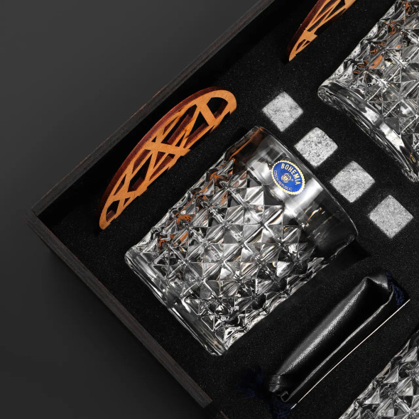 Келихи для віскі подарунок чоловіку, 4 келихи 280 мл Bohemia Diamond в темному дереві