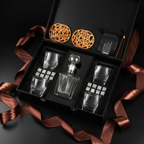 Келихи для віскі в дерев'яній коробці та графин Luminarc Sterling | Каміння для охолодження напою