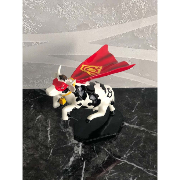 Подарункова статуетка корови 