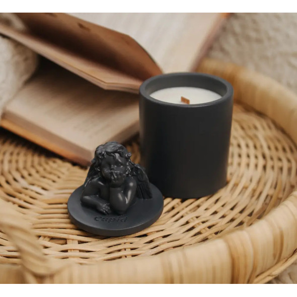 Аромасвічка CUPID SANTAL GRAFITE 100% WOOD WAX 165g 35h