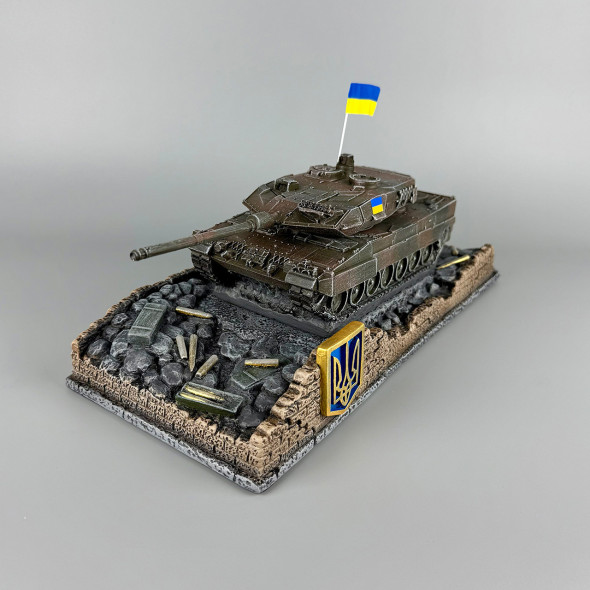 Фігурки танків і військової техніки "Leopard 2A6" з гіпсу ручна робота | Декор для домашнього інтер`єру