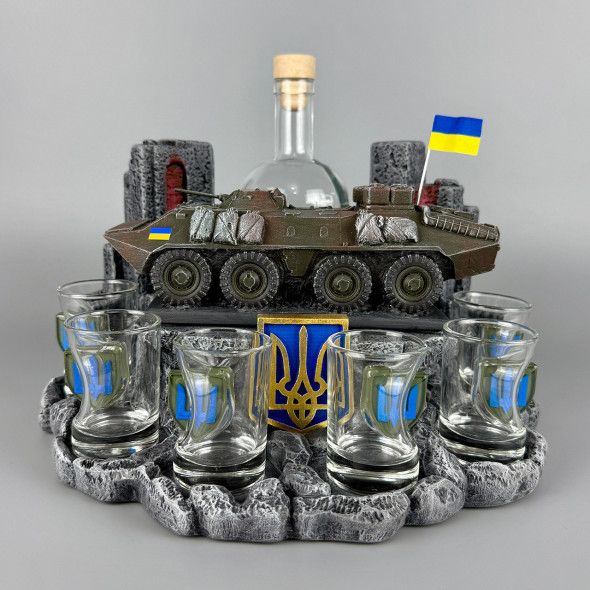 Подарунковий набір для горілки "БТР-70" ручна робота | Подарунок на день захисника України
