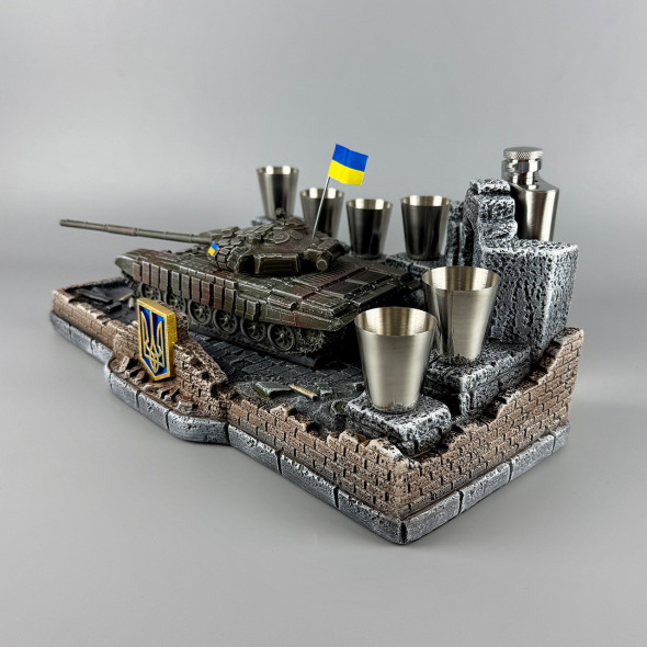 Подарунковий набір для горілки з стопками та флягою "Т-72Б" ручна робота | Подарунок для військовго ЗСУ