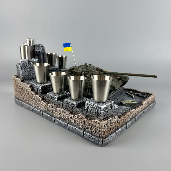 Подарунковий набір для горілки з стопками та флягою "Т-72Б" ручна робота | Подарунок для військовго ЗСУ