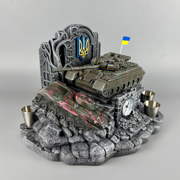 Подарункові штофи з годинником і танком "Т-80" | Металева фляга 300 мл + стопки